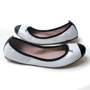 Bloch Classica Pearl Flat (White/Black) (SIZE 11 to 15 
