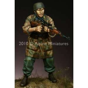  Fallschirmjager Sniper (Unpainted Kit) Toys & Games